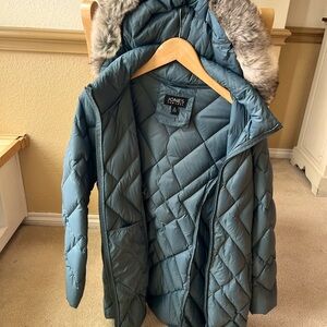 Down zipper coat with removable hood